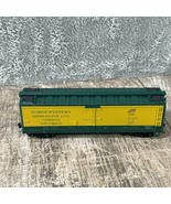 HO Scale, 40&#39; Box Car, North Western Refrigerator Yellow - £7.44 GBP