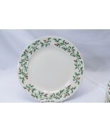 Holly Berry Dinner Plates Christmas Made in China 10-3/4&quot;  Lot of 11 Xmas - €36,42 EUR
