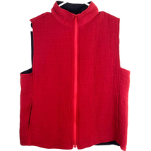 Chicos 1 Sleeveless Zip Up Vest Women M Red Mock Pocket Silk Lined Soft Crinkle - £14.38 GBP