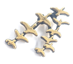 Flock Of Birds Flying V Skein Geese Ducks Waterfowl Black Gold Tone Enam... - $12.99