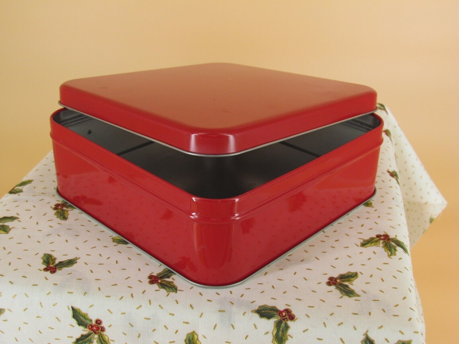 Solid Red Crate &amp; Barrel Tin 7&quot; x 7&quot; x 2.5&quot; Square Empty Collectible - $4.74