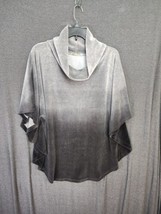 Gypsy Daisy Brand Braided Back Gray Undertone Poncho Shirt Large  - $16.17