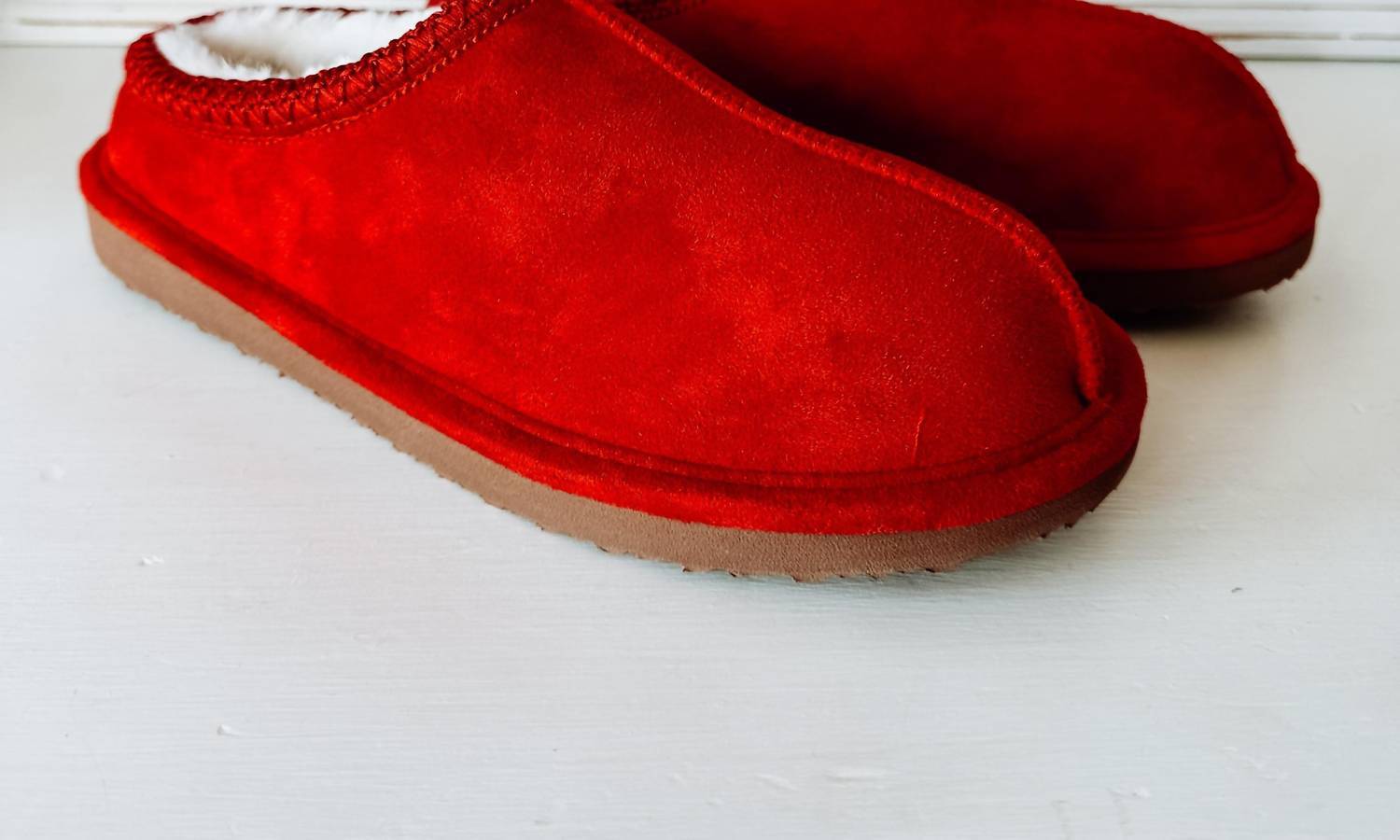 Very G cheers women&#39;s platform slipper Red - $38.00