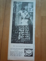 Vintage Fresh Deodorant Print Magazine Advertisement 1945 - £7.16 GBP