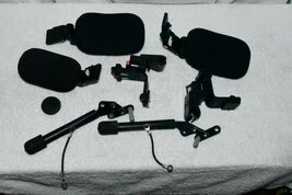 YAMAHA NAVIGO WHEECHAIR MIDDLE ARM SUPPORT PADS &amp; BRACKETS RARE 5127C2 - €122,64 EUR