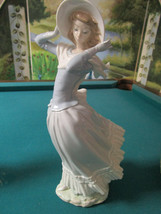 Lladro Spain Sculpture FIGURINES-PICK ONE- Lady Wind 14&quot; - Cinderella - Melchior - £82.95 GBP+