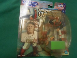 NEW Starting Lineup 1999 Series Cooperstown Baseball Collection  EARL WE... - £9.02 GBP
