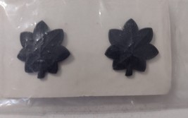 ARMY LIEUTENANT COLONEL COLLAR INSIGNIA SUBDUED NIP DATED 1970 PAIR - $7.00