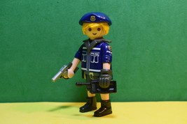 Playmobil 70570 Police, Condition New - $5.45