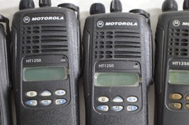 4X Motorola HT1250 30-50MHz Portable Radio AAH25CEF9AA5AN No Antenna/Bat... - $466.52
