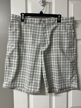 Nike Golf Men’s Size 36 White Gray Flat Front Golf Shorts EUC - $18.00