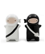 NINJA SALT AND PEPPER SHAKERS Set Ceramic Cute Japanese Warriors Black W... - $467.06 MXN