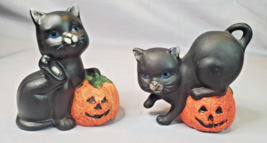 Black Cats Pumpkins Figurines Set of 2 Halloween Jack o Lantern Vintage - £15.86 GBP
