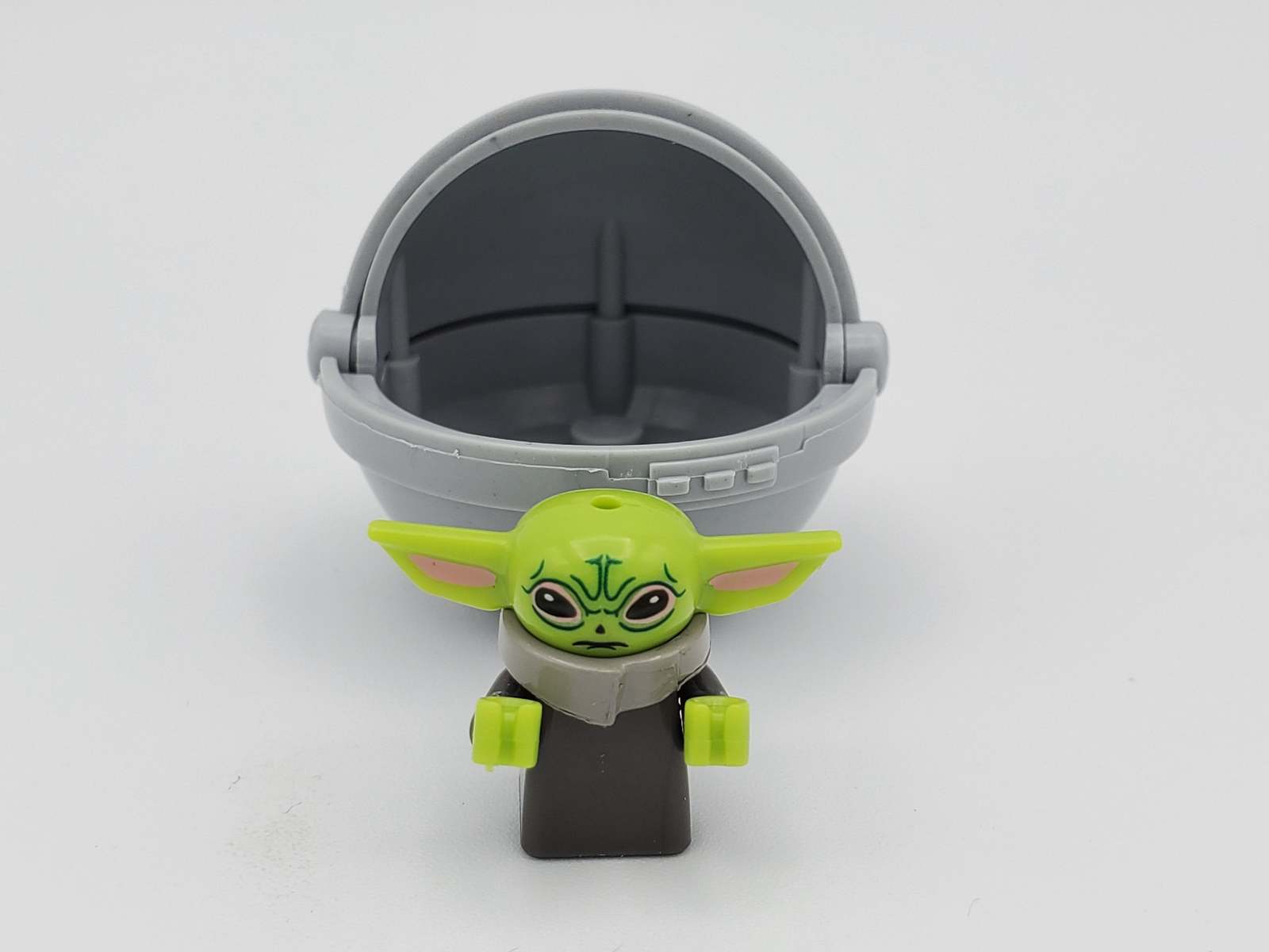 1pcs Star Wars Baby Yoda With Pod Minifigure Building Blocks Toys Gift