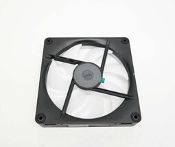 Corsair iCUE Link LX140 RGB Expansion 140mm PWM Fan Single Pack image 3