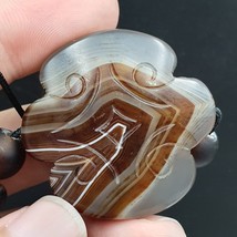 Antique Tibetan Chinese Himalayan Carving Agate Pendent Amulet Bead #35 - £45.50 GBP