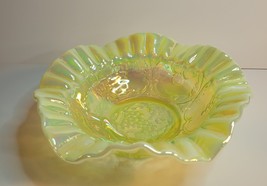 Vaseline Uranium Bowl Opalescent Grape &amp; Cable Pattern - $89.00