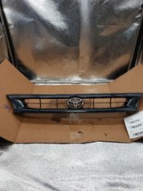 Grille Upper Fits 96-97 COROLLA 324197 - $61.28