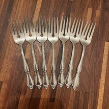 Oneida Community Stainless CHATELAINE Pattern Salad or Dessert Forks Set Of 7 - £18.95 GBP