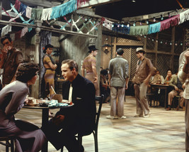 Marlon Brando in Guys and Dolls conversing at table with gal 16x20 Poster - £15.68 GBP