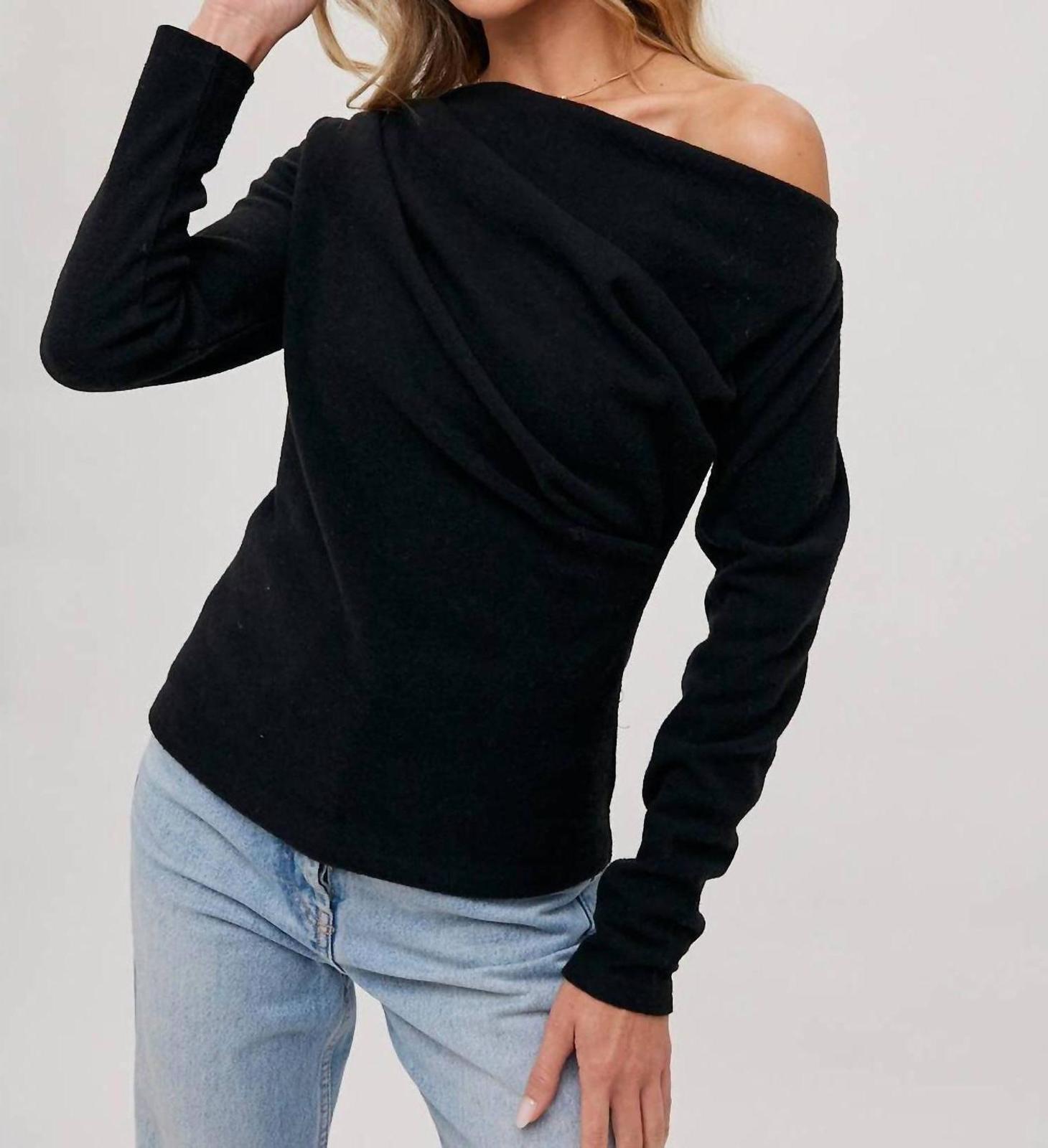 Bluivy off shoulder knit sweater Black - $48.00