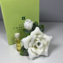 Avon Home Fragrance Collection Ceramic Gardena Blossoms Nightlight Defuser NEW! - $24.74