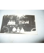 OLD PHOTO VINTAGE CAR AND FAMILY CIRCA 1930s  - $71.57 MXN