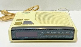 Magnavox AJ 3180 The Nightline AM FM Radio Digital Dual Alarm Clock Retro Works - $19.53