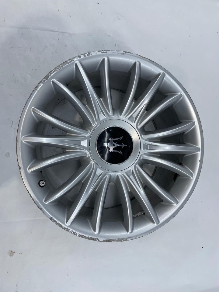 2014-2017 Maserati Quattroporte 19'x10' Rear Rim W/ Center Cap Curb Rash OEM Item image 2
