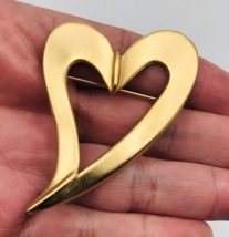 Vintage Gold Toned Open Face Heart Brooch Pin -- 1.75&quot; x 2.75&quot; - £5.66 GBP