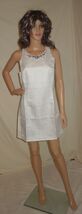 Tavi CREAMY WHITE DRESS W/ FRONT JEWELS sz medium new - $399.72 MXN
