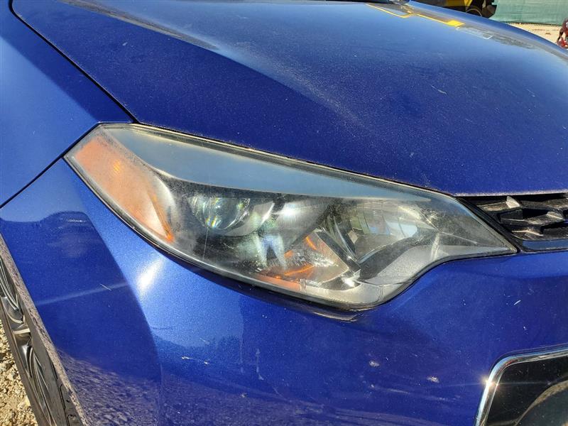 2014 2015 2016 Toyota Corolla OEM Passenger Right Headlight Hazy  - £88.71 GBP