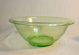 Green Uranium 9.5&quot; Mixing Bowl with Rolled Rim - $842.40 MXN