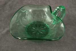 Vintage DUGAN Glass Translucent Green LEAF RAYS Tricorne Nappy Bowl - £14.17 GBP