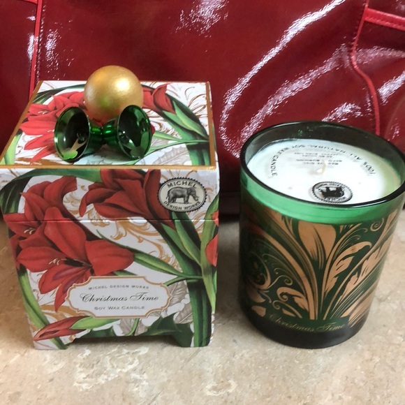 Mistletoe & Ivy 100 % Soy Wax Candle 14 oz New Christmas - $28.00