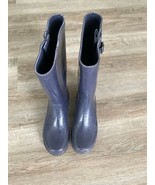 Women’s Rainboots Navy Blue Size 7 - $25.64 CAD