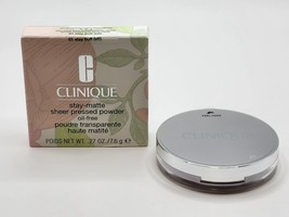 Clinique Stay Matte Sheer Pressed Powder Oil Free 01 Stay Buff New Batch - $555.84 MXN