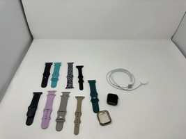 Apple Watch Series 4 Space Gray Aluminum Case 44 mm W/9 Bands - MU6L2LL/A - £90.86 GBP