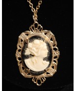 Avon Cameo Necklace Gold Tone Jewelry Vintage - £10.05 GBP