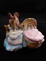 Beatrix Potter Hunca Munca w/BP2 Beswick Gold Oval   RARE - $89.99
