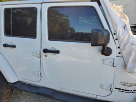 2007 2017 Jeep Wrangler Sahara OEM Passenger Right Front Door Glass - $80.44