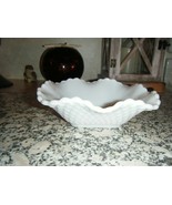 Vintage Milk Glass Bowl With Scalloped  &amp; Beaded Edging - £7.05 GBP