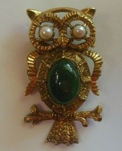 Vintage Gold-tone Green Glass Jelly Belly Owl Brooch/Pendant W/ Faux Pearl Eyes - £35.80 GBP
