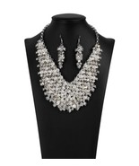 PAPARAZZI SOCIABLE  ZI COLLECTION NECKLACE &amp; EARRING SET - $33.71 CAD