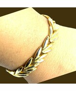 trifari gold tone bracelet 7.5” - $27.22 CAD