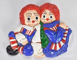 Vintage Raggedy Ann &amp; Andy Chalkware Ceramic Hanging Wall Plaque - £27.24 GBP