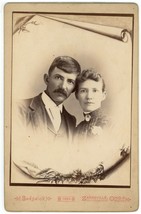 1889 Trompe l&#39;oeil Framed Cabinet Card Beautiful Man &amp; Woman Zanesville, OH - £7.46 GBP