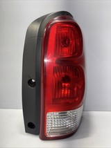 2007 CHEVROLET UPLANDER RIGHT REAR TAIL LIGHT P/N 15787132 GENUINE OEM U... - $76.46 CAD