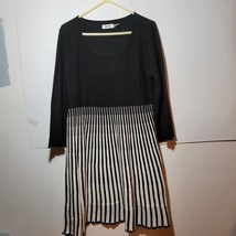 Vicky Tiel Women&#39;s knit Sweater Dress Size XL Black and white - £19.16 GBP