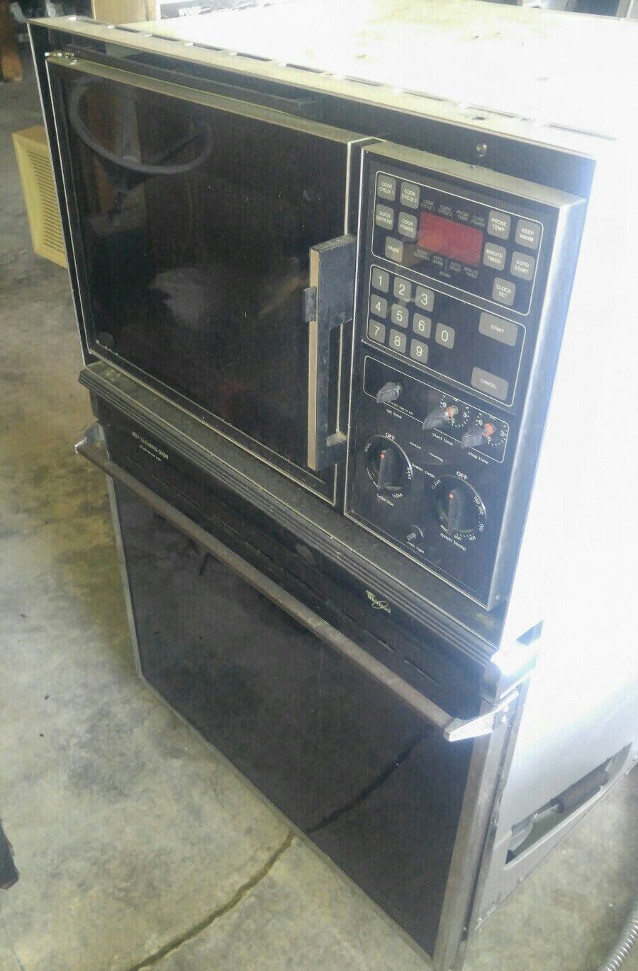 Primary image for Vintage Whirlpool RM288PXP Built In Wall Oven Combo As Is For Parts Repair 1985